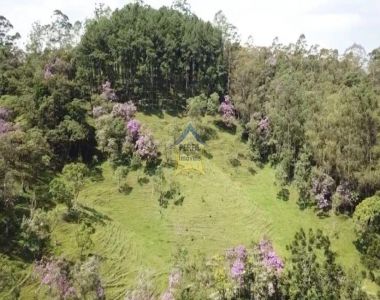 Maravilhoso Sitio com lago à Venda com  114.900 m .